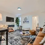 Baltimore Beauty! Johns Hopkins! 3 Bedroom Apt